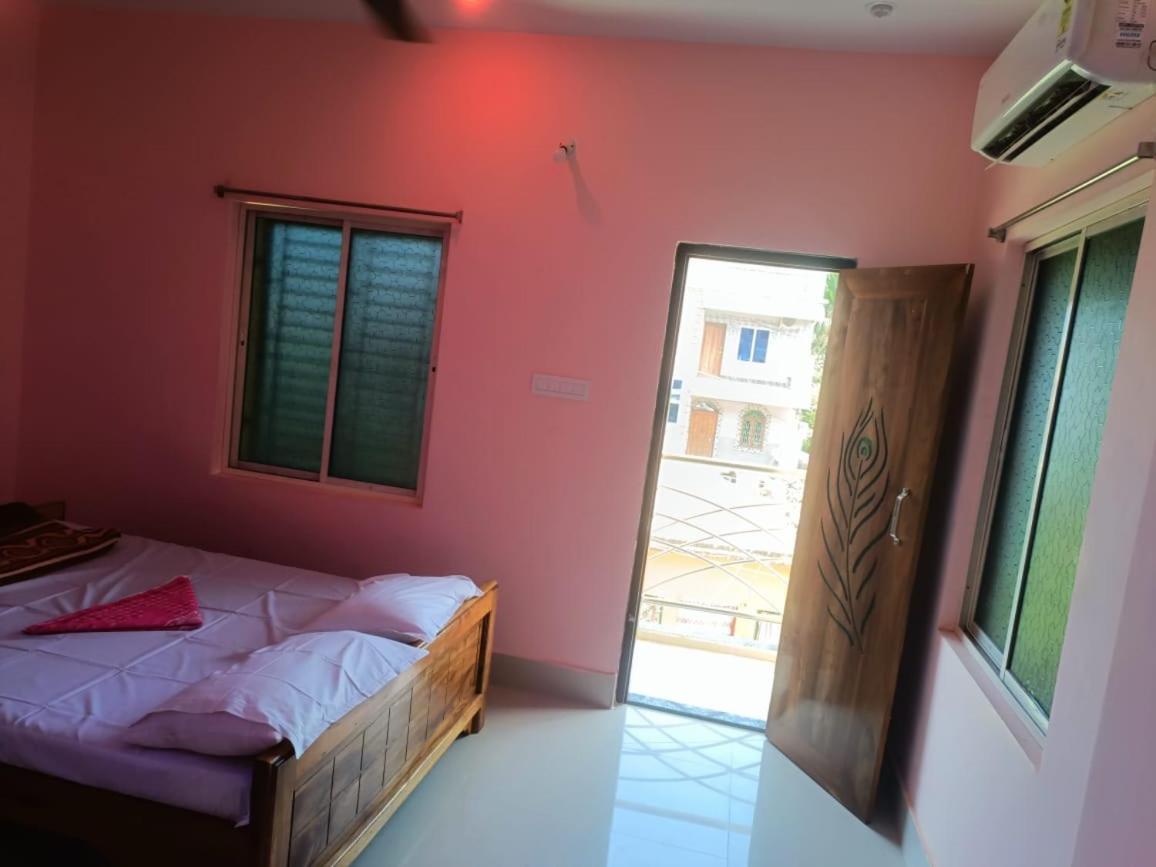Hotel Dream Light ! Puri Esterno foto